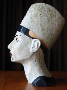 Nefertiti ti ngutu profile